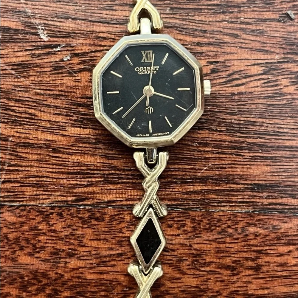 Vintage Orient Women’s Watch For Parts NOT WORKING